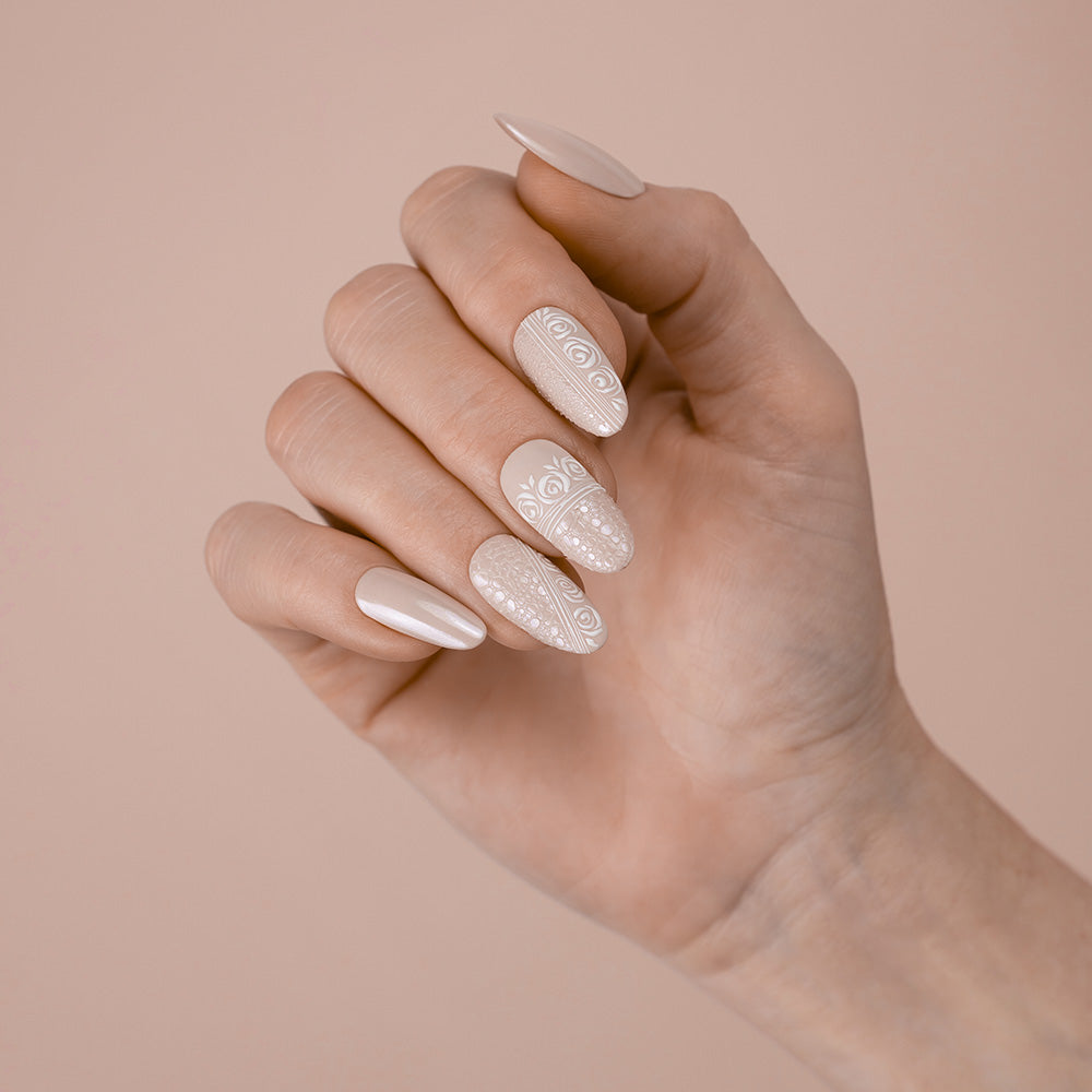 Esmalte semipermanente IVORY CREAM #010