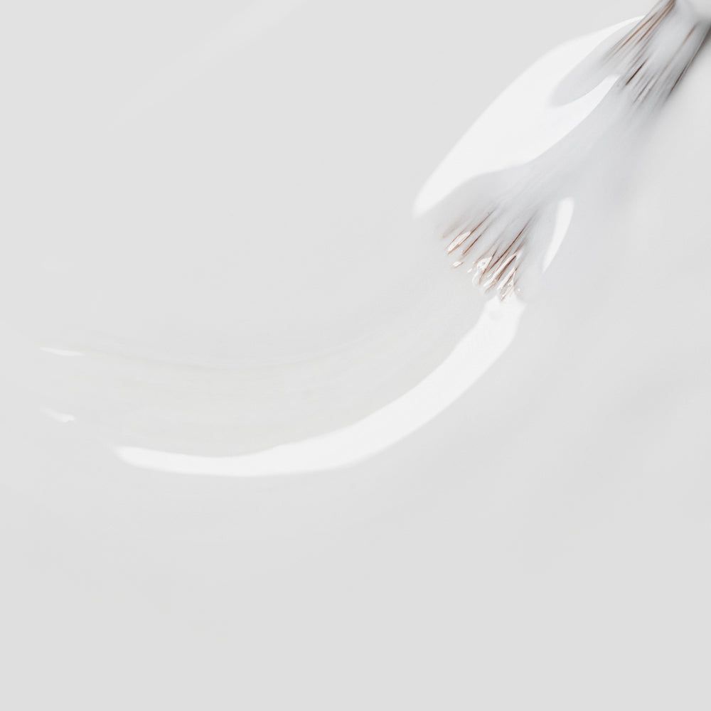 Esmalte semipermanente CLASSIC WHITE (pincel fino) #003