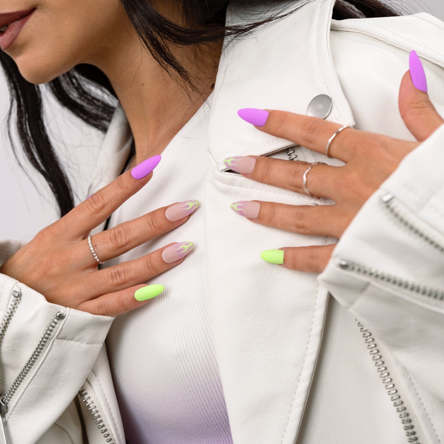 Esmalte semipermanente ADORABLE #084