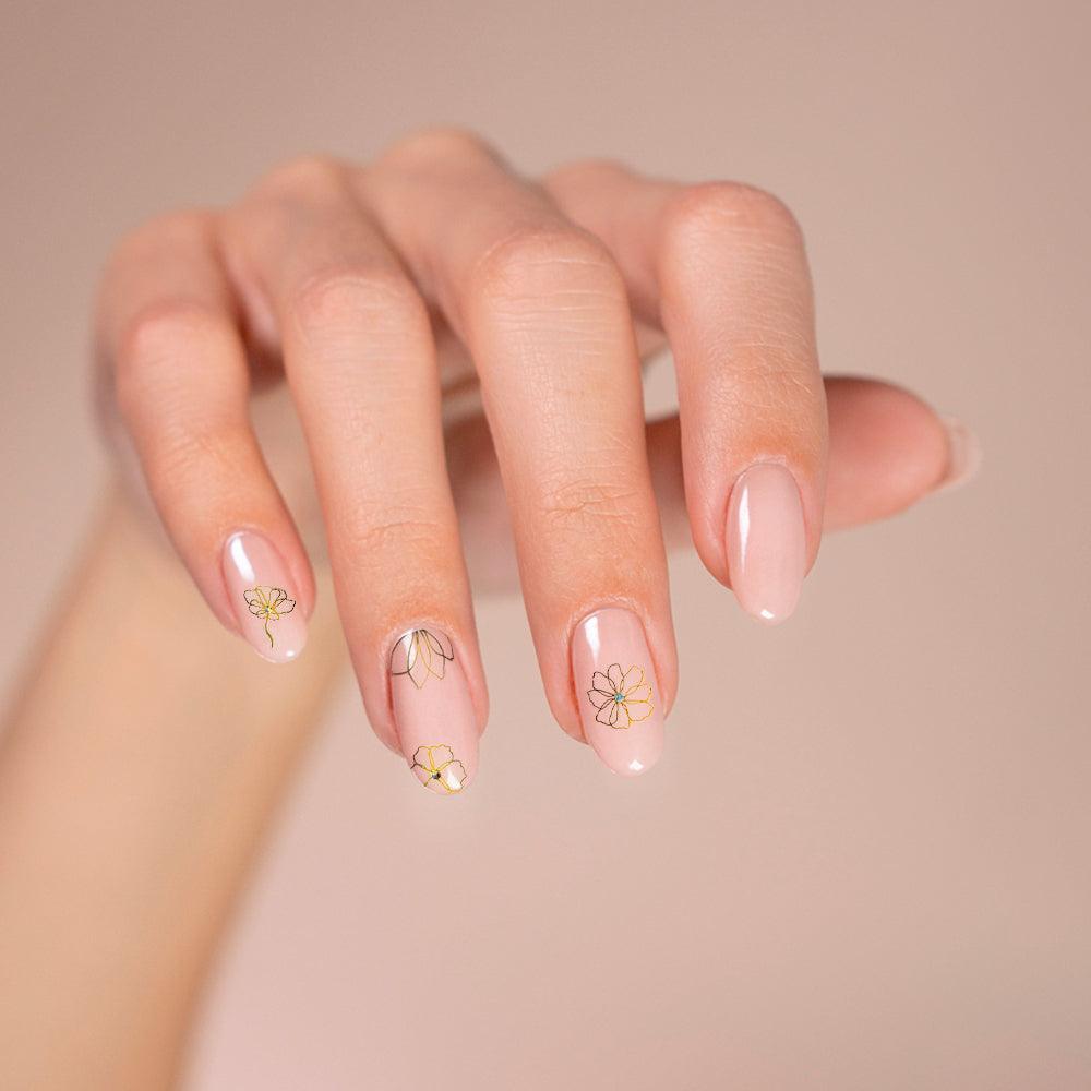 Nailart Sticker – Golden Bloom