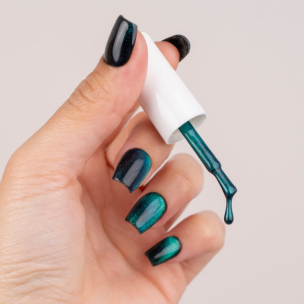 Esmalte semipermanente Cat Eye Velvet Emerald #301